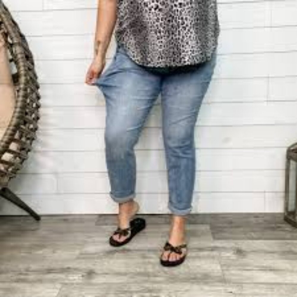 Judy Blue Jeans Womens Plus Size 18W Boyfriend Fit Blue JB82335LT-PL (36x27)